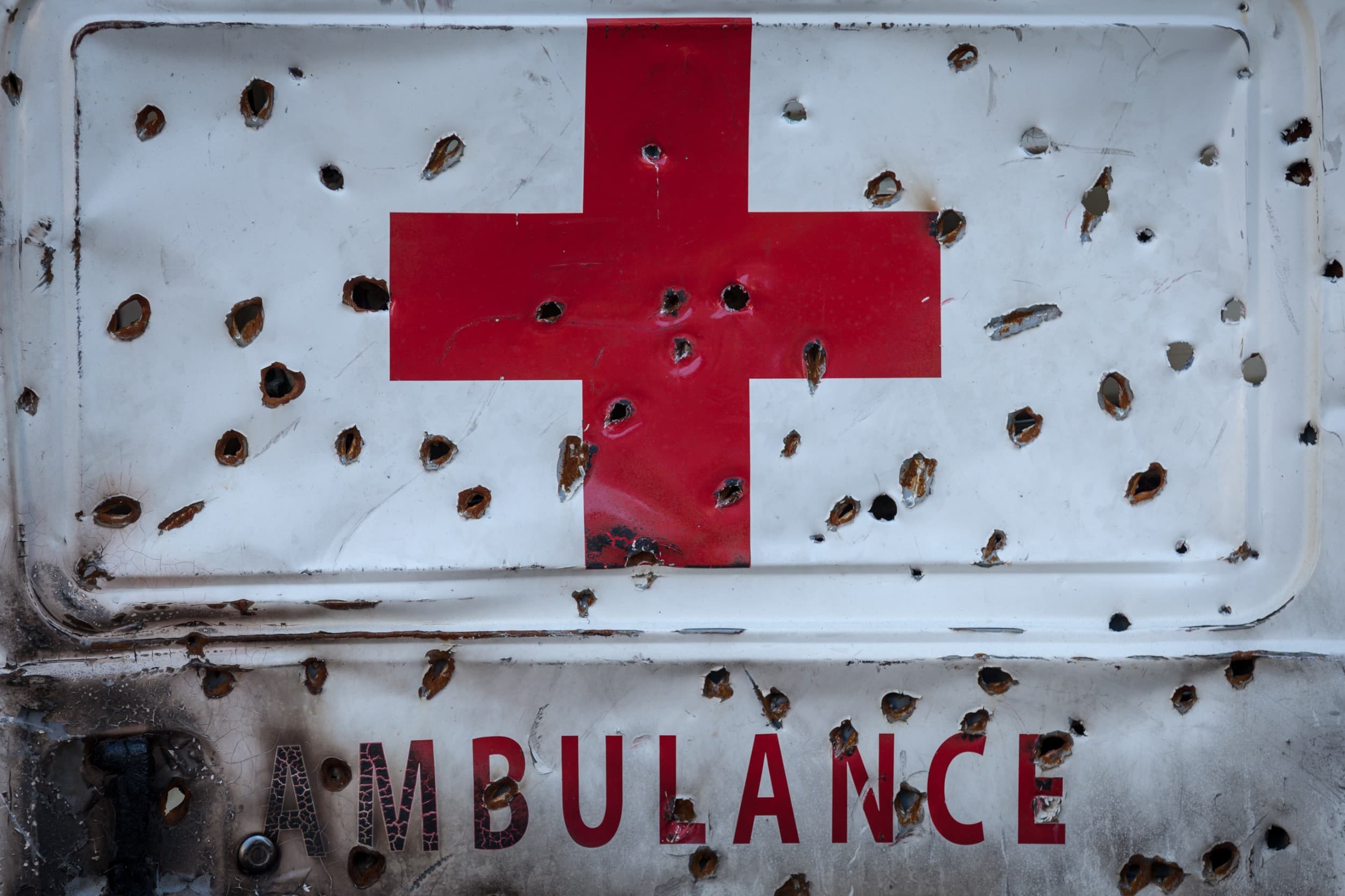 Reproduction d’ambulance endommagée