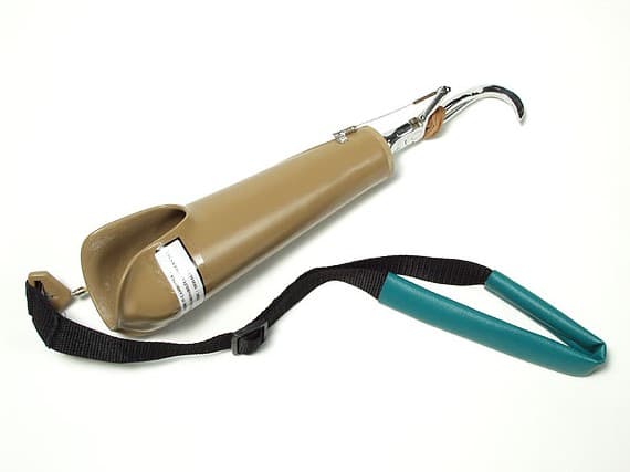 Arm prosthesis