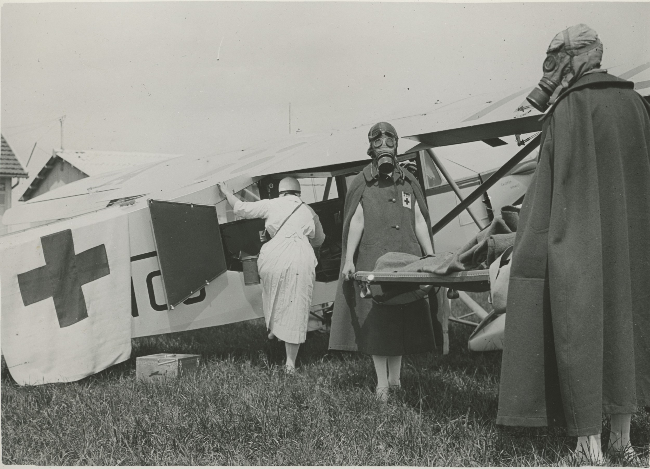 L’aviation sanitaire et la défense passive